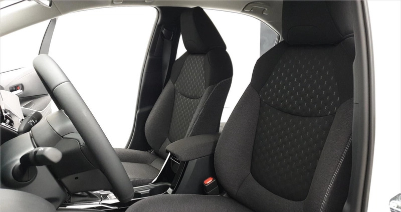 Toyota Corolla cena 110399 przebieg: 5, rok produkcji 2023 z Racibórz małe 407